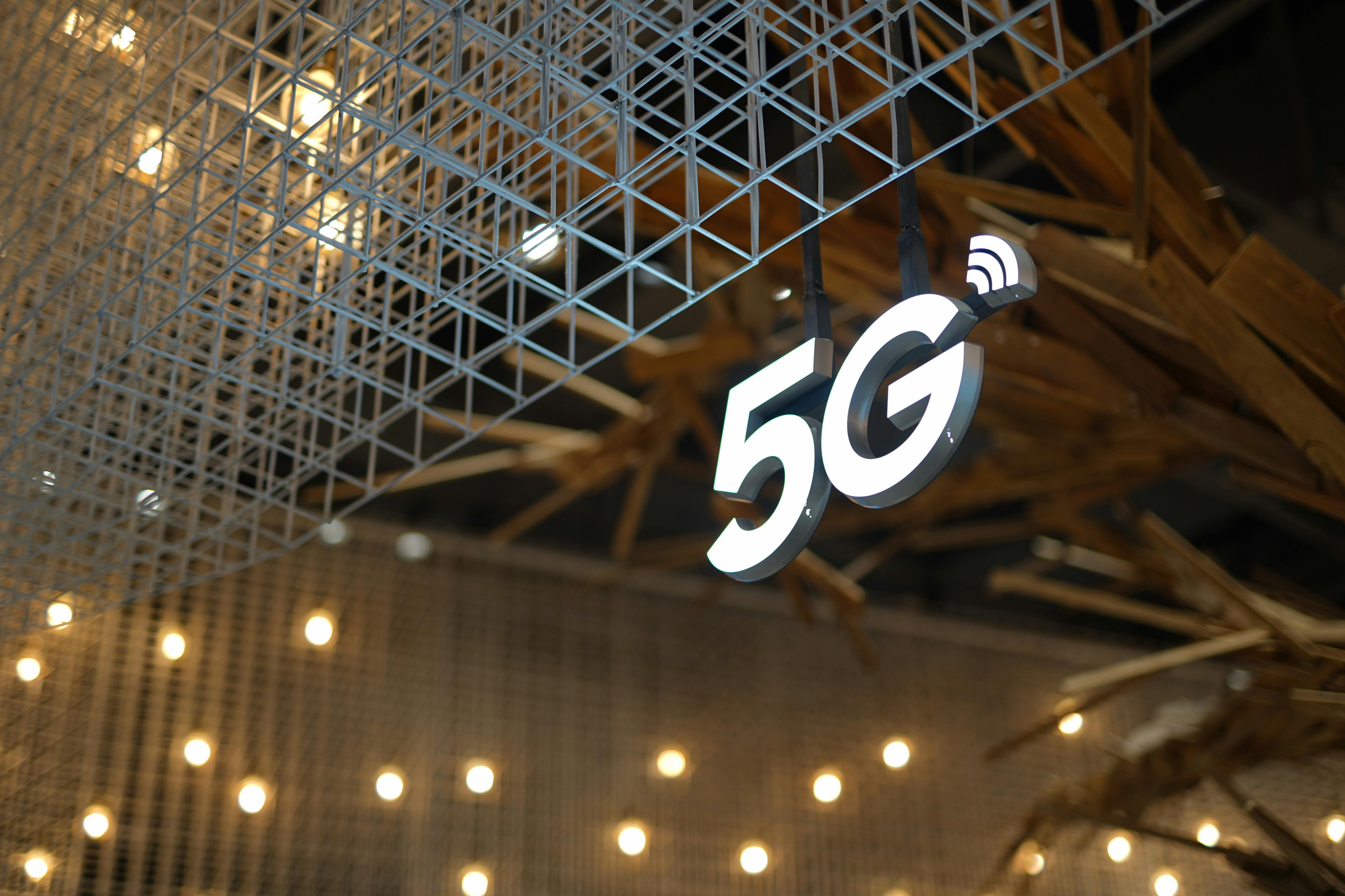 The Evolution of 5G Technology: How It’s Transforming Connectivity Worldwide